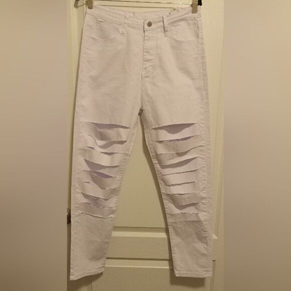 XL White Ripped Jeans 39in Length 15.5in Width” - Picture 1 of 9